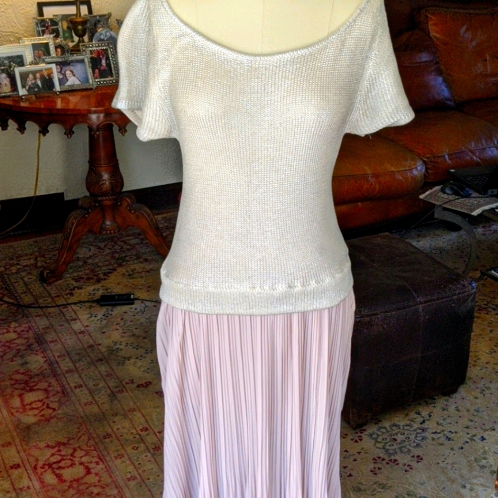 Floor length pleated and knit dress M